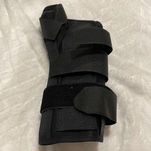 Wrist brace Left hand